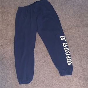 VICTORIAS SECRET PINK SWEATPANTS 💙